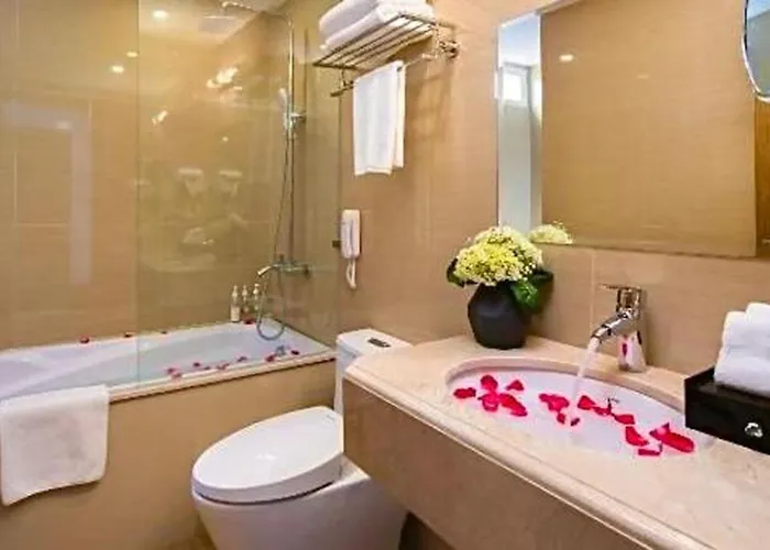 Hanoi Paon Spa & Sky Bar