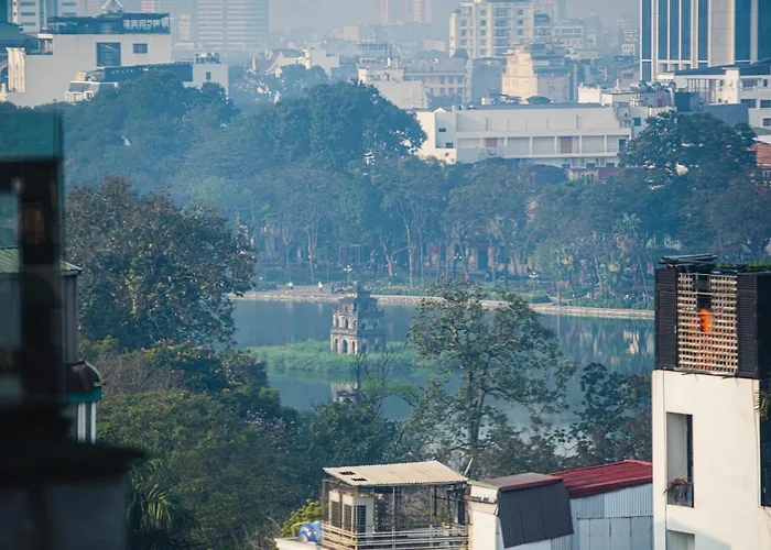 Hanoi Paon Spa & Sky Bar